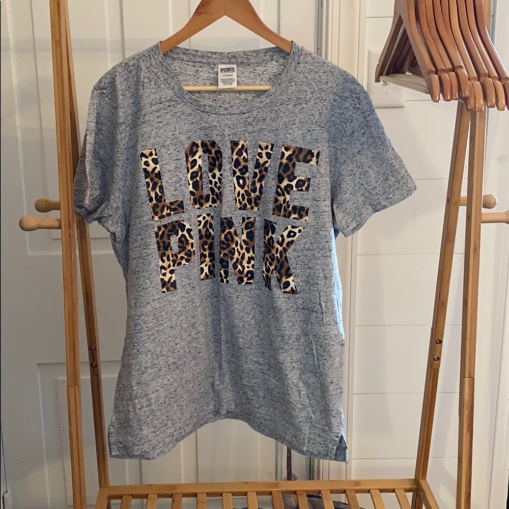 PINK Victoria’s Secret animal print campus tee L